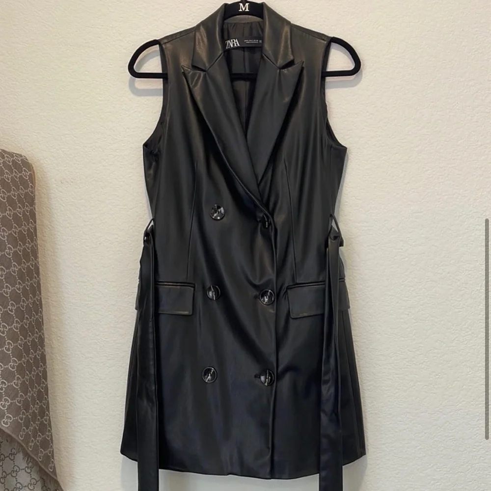 ZARA FAUX LEATHER VEST - Picture 8 of 11